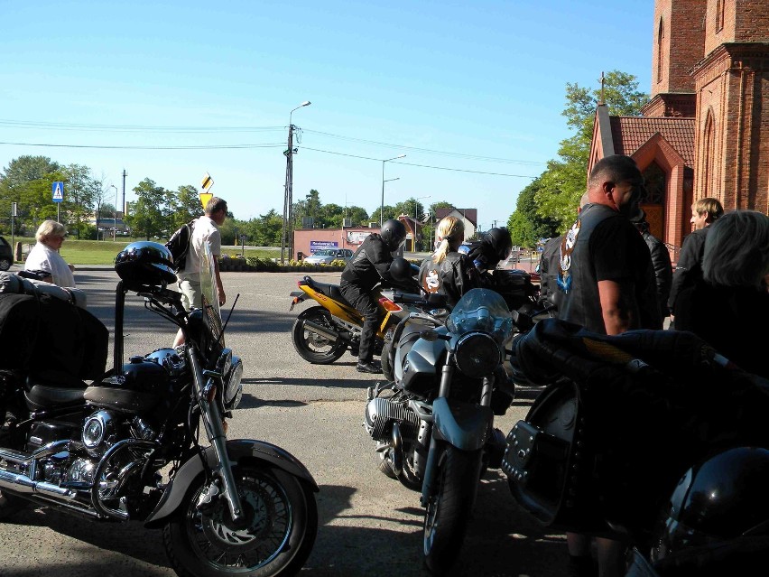 Krokowa. Zbiórka motocyklistów z ziemi puckiej przed wyjazdem na zlot w Czymanowie