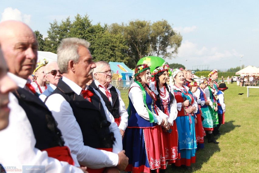 Dożynki powiatowo-gminno-parafialne w Boniewie. Dożynki...