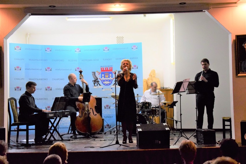 We Władysławowie odbył się koncert najpiękniejszych piosenek z repertuaru Anny German