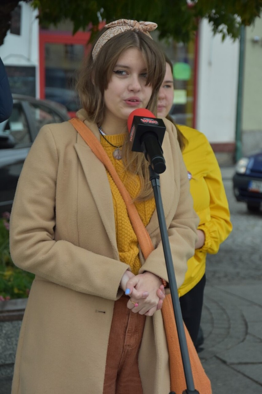 Wągrowiec. Konferencja Młodej Lewicy na Rynku w Wągrowcu 