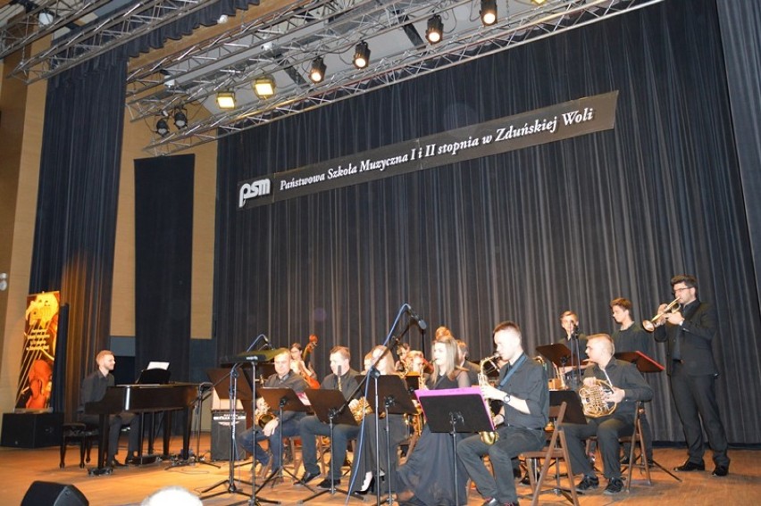Koncert półroczny szkoły muzycznej w Zduńskiej Woli [zdjęcia]