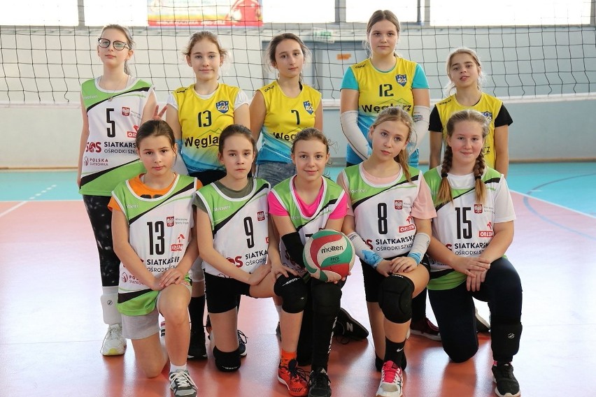 Dziewczyny  z UKS "MOSiR" Jasło A zajęły II miejsce Feryjnym Turnieju Mini Piłki Siatkowej Dziewcząt Jasło 2020 [FOTO]