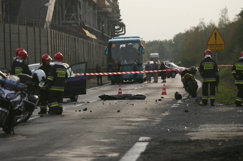Śmiertelny wypadek na ulicy Złotoryjskiej w Legnicy (ZDJĘCIA)