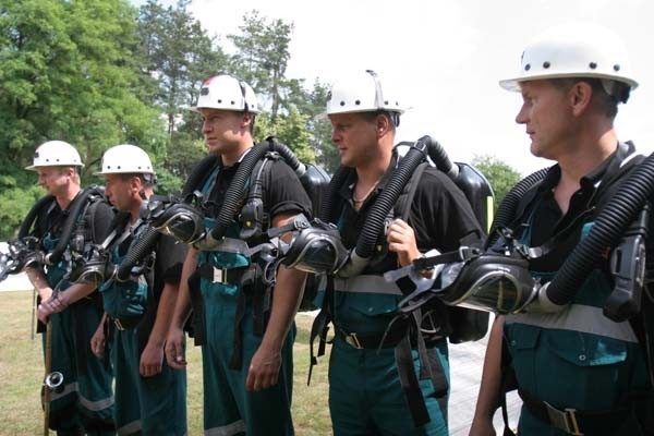 Dwa lata temu, podczas zawodów w USA, drużyna złożona z ratowników należącego do PKW zakładu górniczego Sobieski w Jaworznie zdobyła w mistrzostwach drugie miejsce