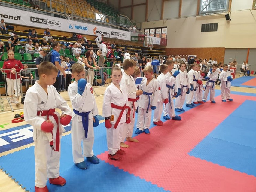 Inowrocławianie świetnie wypadli w turnieju karate WKF w...