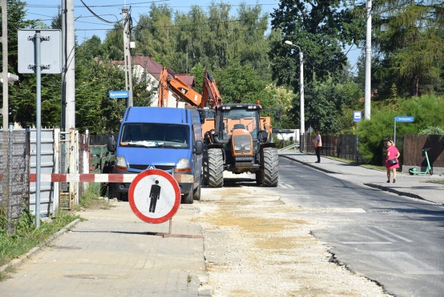 Linia nr 12 będzie omijała rozkopaną część ulicy Czarna Droga, na której prace prowadzą Tarnowskie Wodociągi