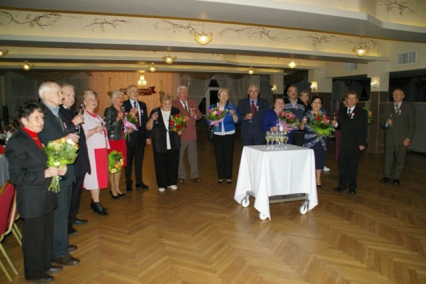Uhonorowano jubilatów z gminy Bierutów