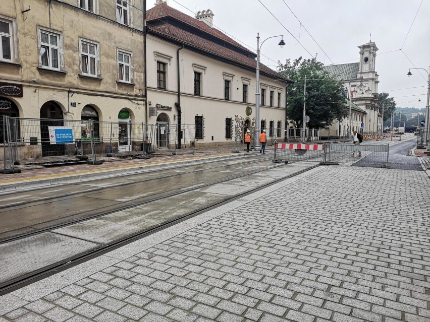 Kraków. Przebudowa ulicy Krakowskiej bliska ukończenia [ZDJĘCIA]