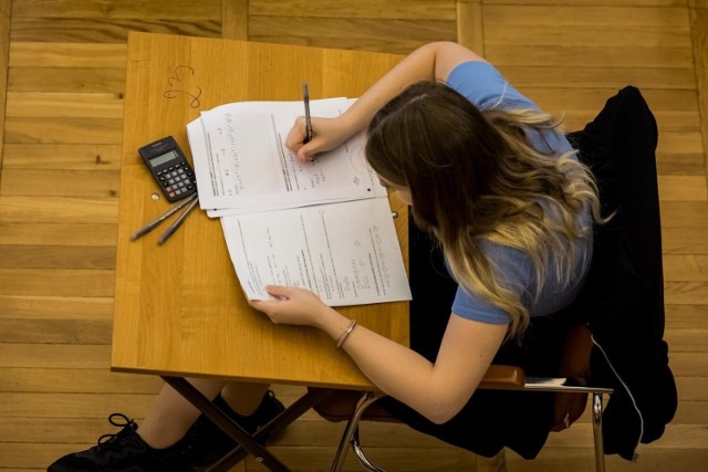 Zadania z funkcją kwadratową mogą znaleźć się w arkuszu na maturze podstawowej z matematyki.