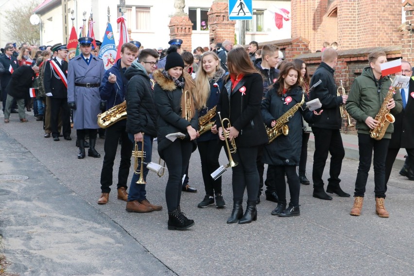 Pierwszym akordem patriotycznej imprezy była msza święta w...