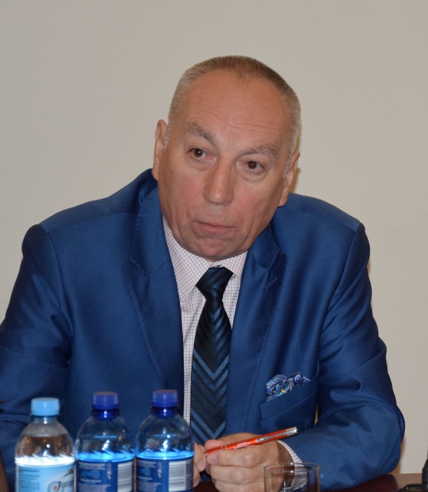 Zmieni się dyrektor szpitala w Wieluniu. Janusz Atłachowicz rezygnuje ze stanowiska. Lecznica spłaci stare długi 26-milionowym kredytem
