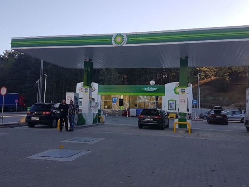 Nowa stacja paliw w Chodzieży już działa. Jej budowa trwała przez rok (ZDJĘCIA)