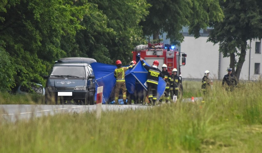 Gm. Szamotuły. Tragiczny wypadek w Lipnicy. Nie żyje 33-letnia kobieta 