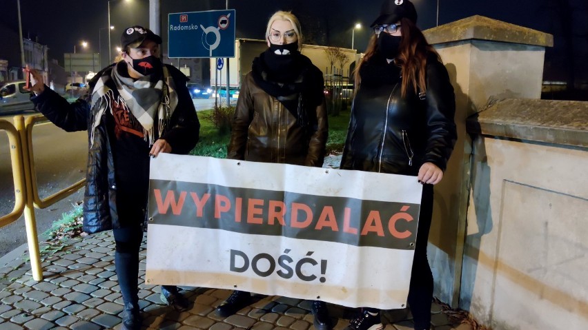 Strajk Kobiet Piotrków 2020: Protest kobiet na rondach...