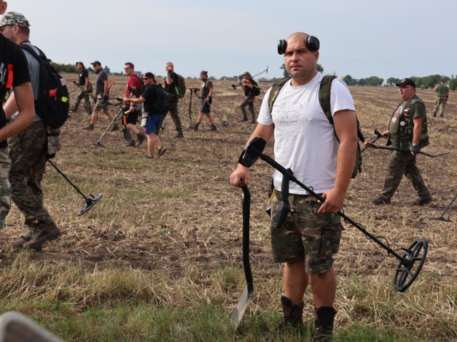 Zlot zgromadził blisko trzystu poszukiwaczy z całej Polski. Przeszukane zostało niemal 100 ha w pobliskim Latkowie. 