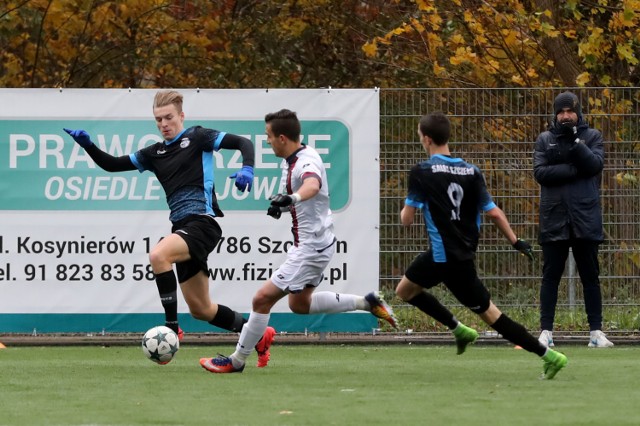 W tym sezonie CLJ U-19 Pogoń już dwa razy grała z Salosem. Oba mecze wygrała: 3:0 i 1:0