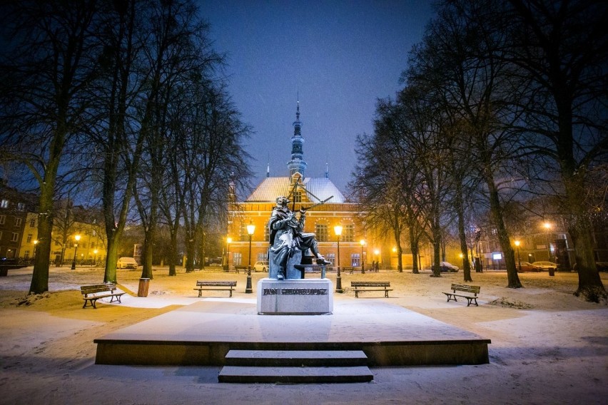 Gdańsk przysypany świeżym śniegiem wygląda jak z bajki....