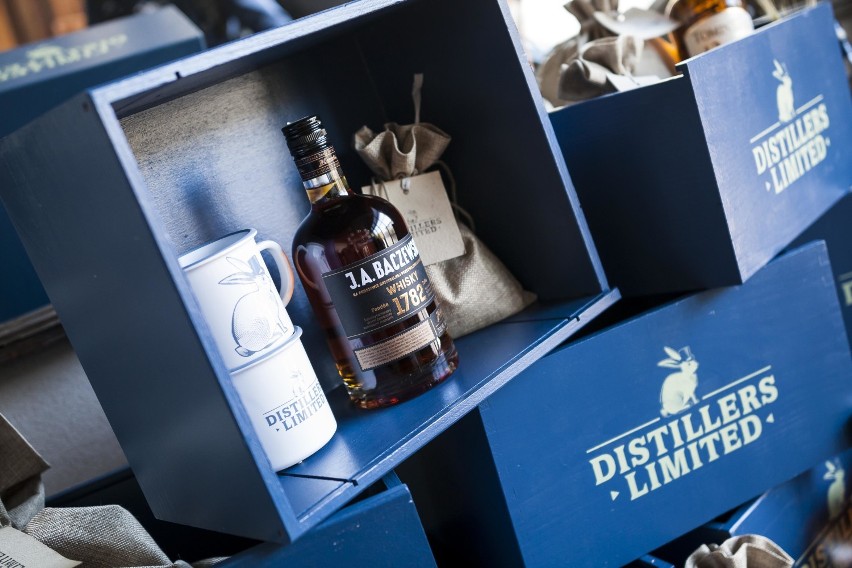 Distillers Limited: W Warszawie zadebiutowała sieć sklepów z ekskluzywnymi alkoholami. Kupisz w niej najbardziej prestiżowe marki whisky