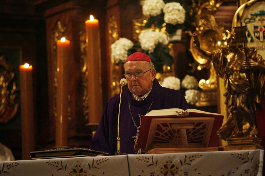 Biskup Tadeusz Rybak - urodził się 7.X.1929 roku w Milanówku...