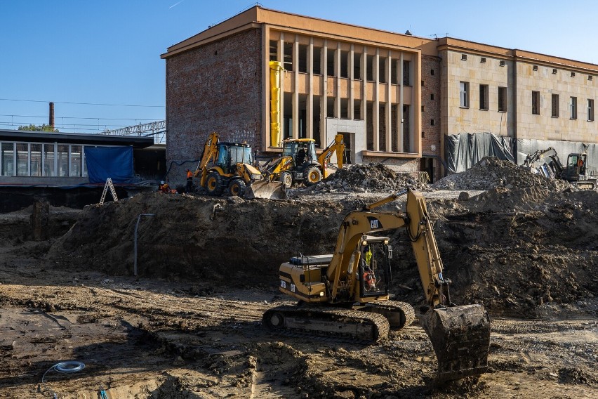 Zobacz, jak wygląda budowa Rzeszowskiego Centrum Komunikacyjnego i przebudowa dworca kolejowego [ZDJĘCIA]