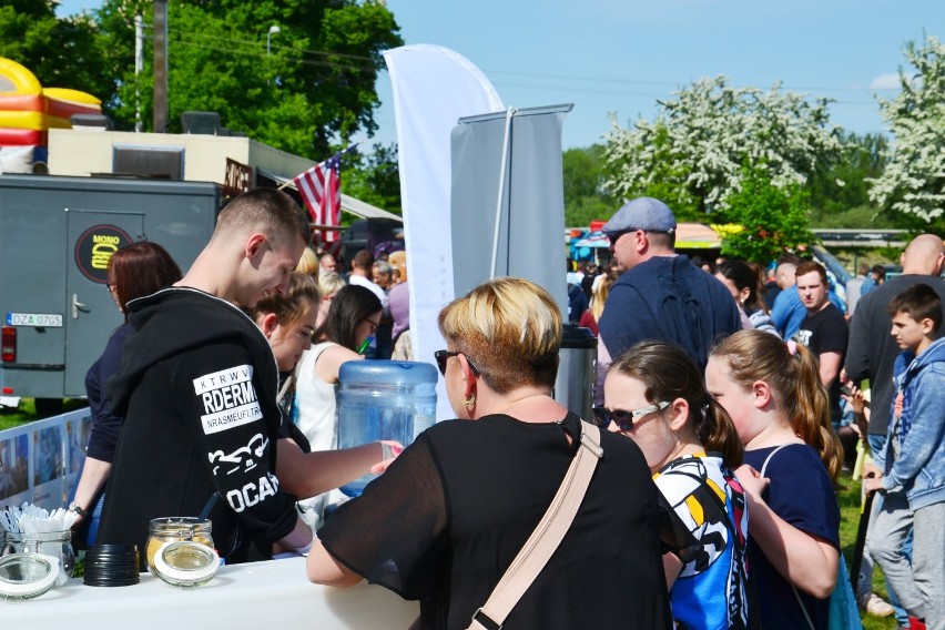 1 maja w Nowej Soli rozpoczął się Food Truck Fest. To...