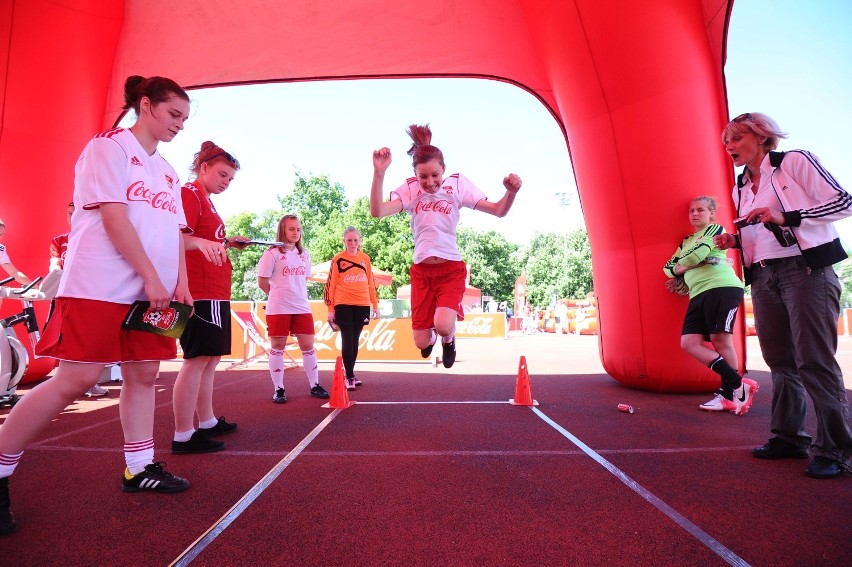 Coca Cola Cup 2014. W niedzielę poznamy najlepsze drużyny z...