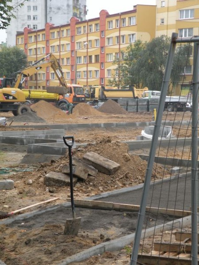 Budują nowy parking przy ul. Sokolej