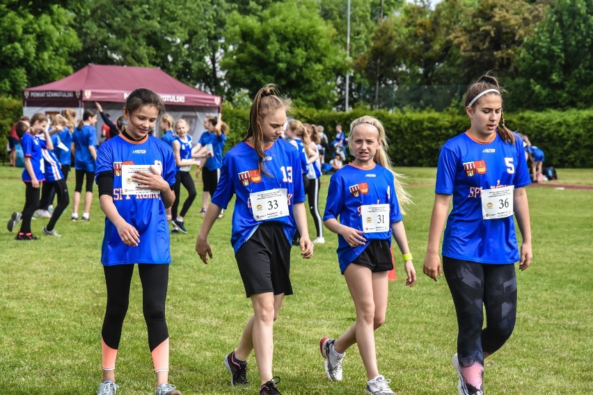 Szamotuły. Uczniowie z całej Wielkopolski rywalizowali w czwórboju lekkoatletycznym [ZDJĘCIA]