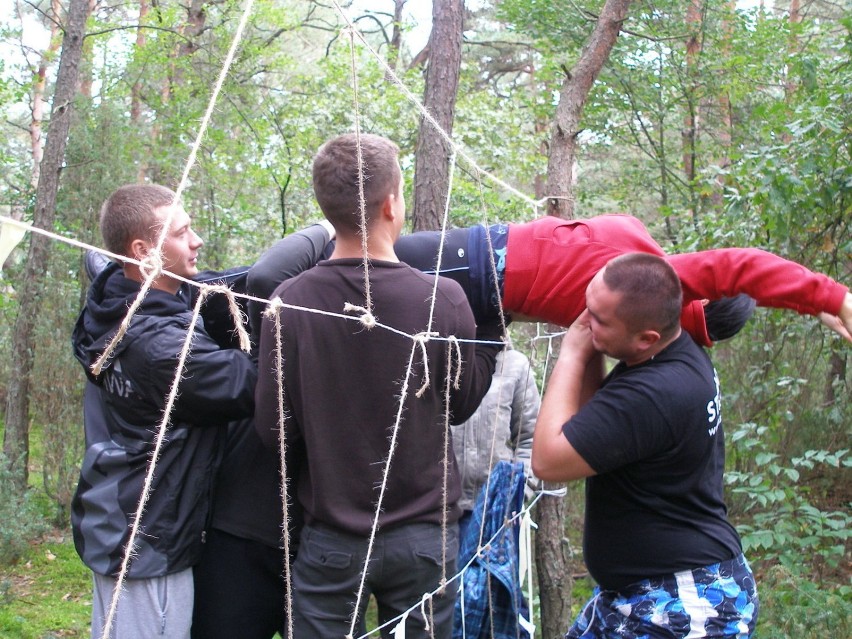 Trening outdoor. Rozwijanie umiejętności liderskich.