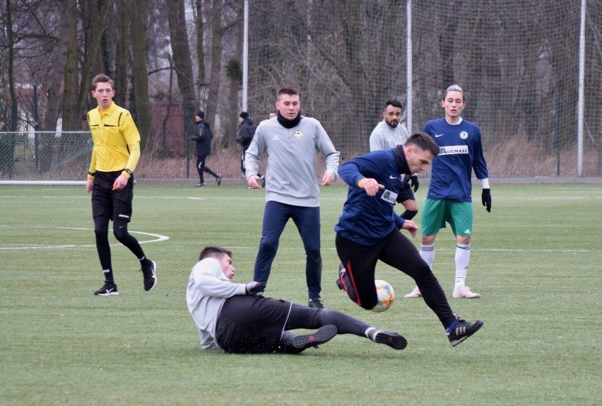 Sparingi. Pomezania Malbork - Błękitni Stare Pole na Toruńskiej [ZDJĘCIA]. Strzelał Marlon i nowi zawodnicy