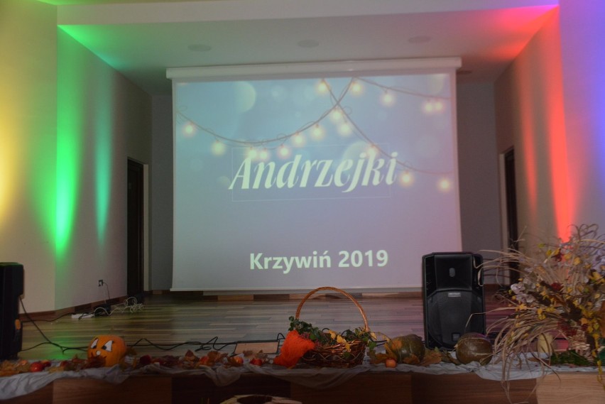 Andrzejkowa impreza podpiecznych ŚDS w Krzywiniu
