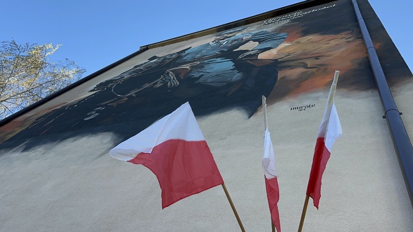 11 listopada w Bochni odsłonięcie muralu Józefa Piłsudskiego na os. Niepodległości. Zobacz wideo