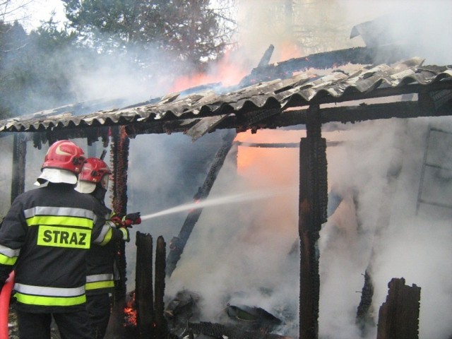 Pożar w Załużu. Spalił się budynek mieszkalny