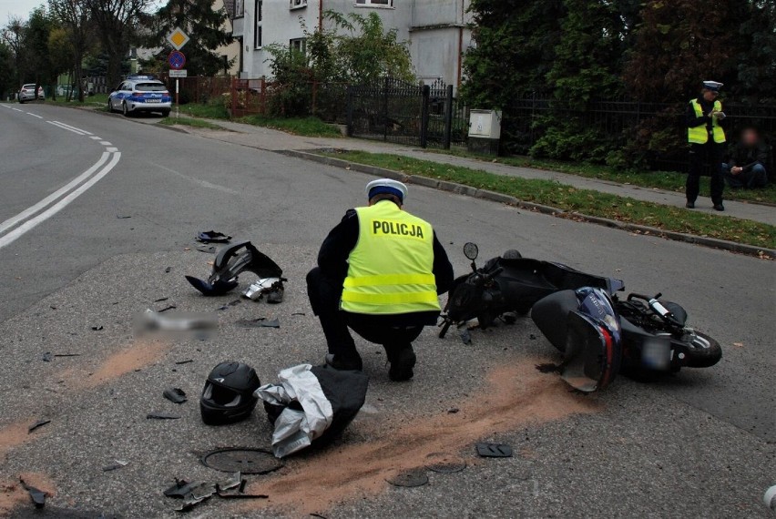 Tczew. Policja pracowała na miejscu wypadku - kierowca kii nie ustąpił pierwszeństwa przejazdu