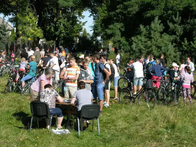 Już po raz 17. w najbliższą niedzielę, 31 sierpnia, odbędzie się rajd rowerowy w Makowie. Zbiórka uczestników o godz. 10 na placu przy Gimnazjum św. Wojciecha w Makowie.