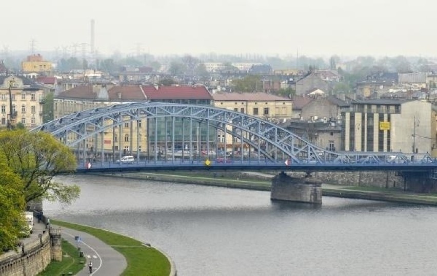 Kraków. Trwają prace na moście im. Piłsudskiego. Zobacz, jak był budowany [ARCHIWALNE ZDJĘCIA]