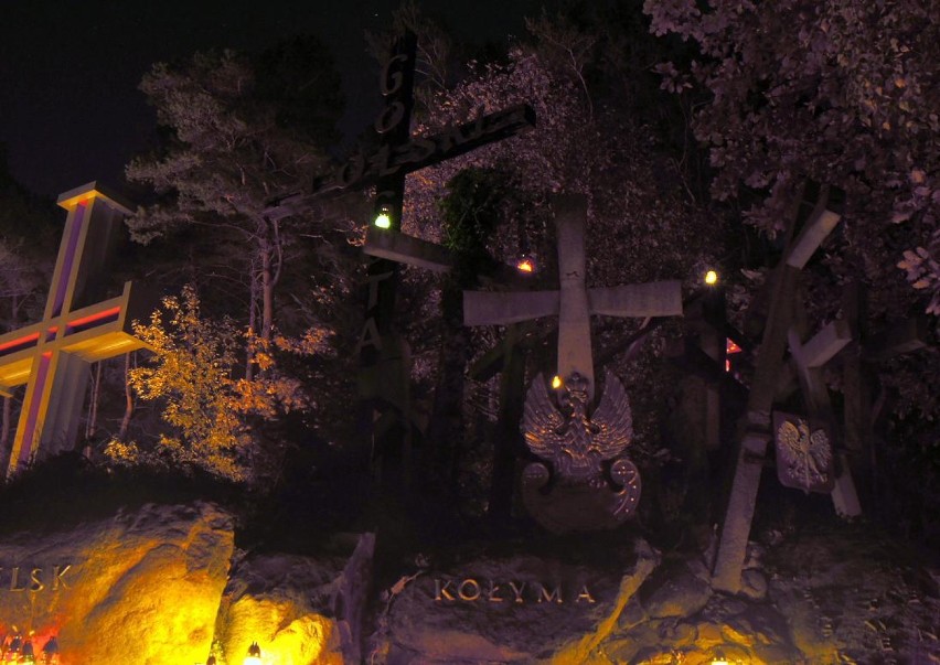 1.11.2011 nocne zdjęcia cmentarza