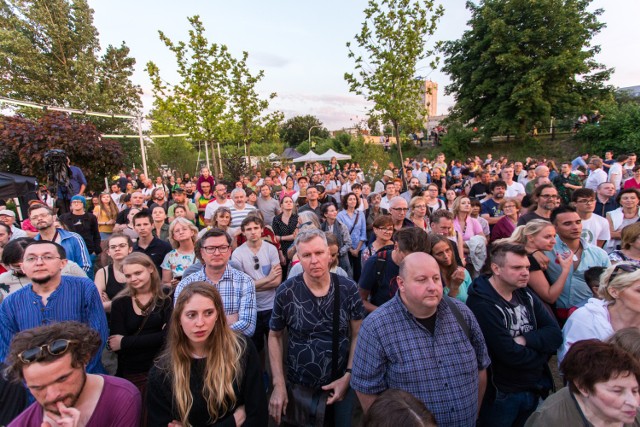 Kultura dla Puszczy. Na Placu Zabaw odbył się koncert w obronie Puszczy Białowieskiej [ZDJĘCIA]