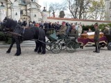Pogrzeb płk. Mariana Zacha w Poświętnem. Ostatnia droga w asyście ułanów [ZDJĘCIA]