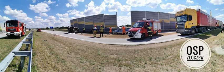 Zderzenie osobówki z ciężarówką na S8. 67-letni mieszkaniec pow. wieluńskiego zabrany do szpitala ZDJĘCIA