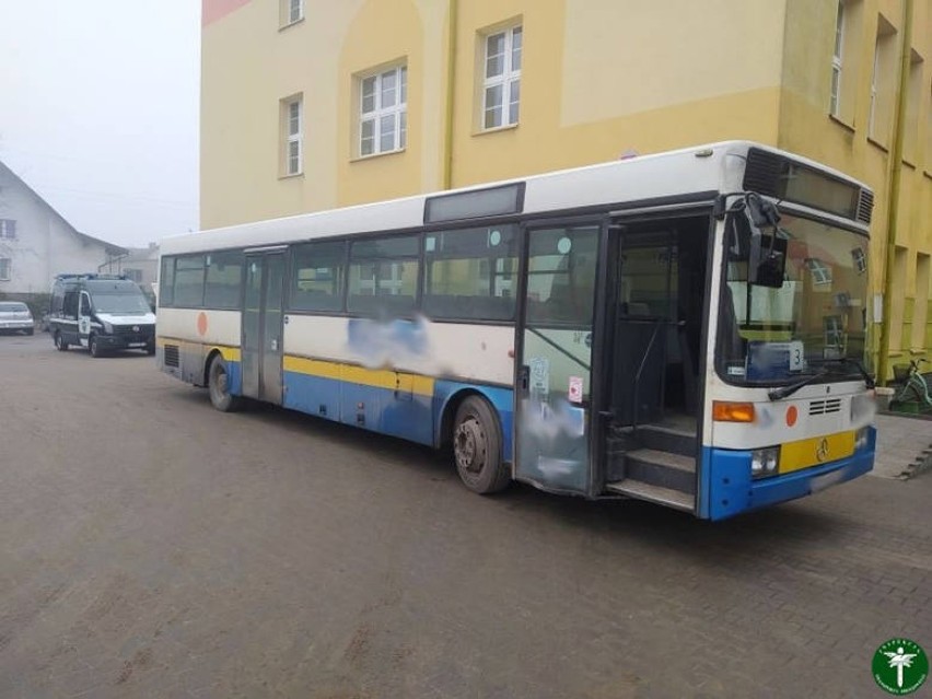 Pruszcz. Wadliwe autobusy woziły dzieci do szkoły. Szybka reakcja inspekcji transportu [zdjęcia]