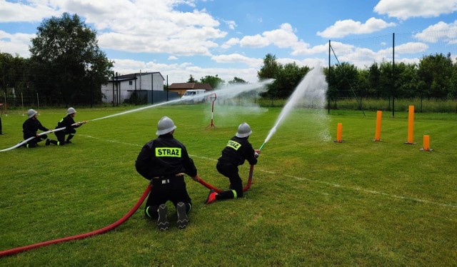 W rywalizacji wzięło udział 12 drużyn (w tym 9 Ochotniczej Straży Pożarnej, jedna drużyna kobieca, dwie młodzieżowe drużyny pożarnicze).