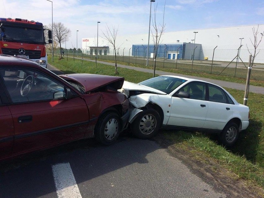 Wypadek w Pniewach na ulicy Poznańskiej [zdjęcia]
