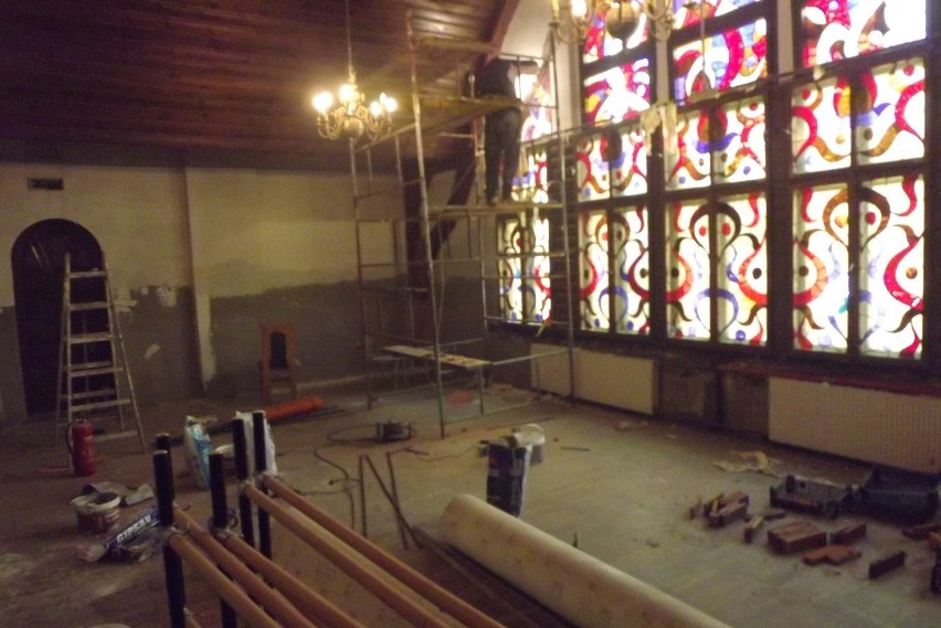 W Domu Kultury rozpoczął się remont kolejnej sali -...