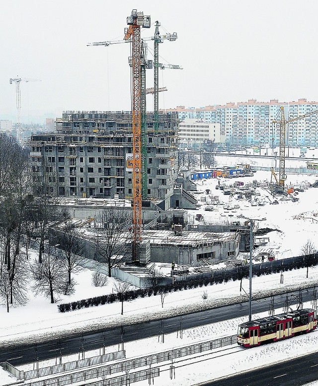 Jako mieszkaniec gdańskiego Starego Miasta godziłby się Pan na różne inwestycje na tym terenie, tak żeby ci kreatywni ludzie stawali się Pana sąsiadami, widząc w tym swój interes?
-&nbsp;Zdecydowanie tak. I nie chodzi tylko o mój prywatny interes, tylko o interes  miasta. Kiedy będziemy mieli ożywione Śródmieście, tętniące życiem 24 godziny na dobę, będzie to miejsce, w którym z przyjemnością będę spędzał czas.

Zejdzie Pan nawet ze znajomymi raz czy drugi do pubu.
-&nbsp;Czemu nie. Będą mnie dzięki temu odwiedzać, zamiast tego, żebym to ja miał jeździć do nich na jakieś przedmieście, gdzie jak już się wejdzie do mieszkania, to nie można z niego wyjść, bo właściwie nie ma po co.