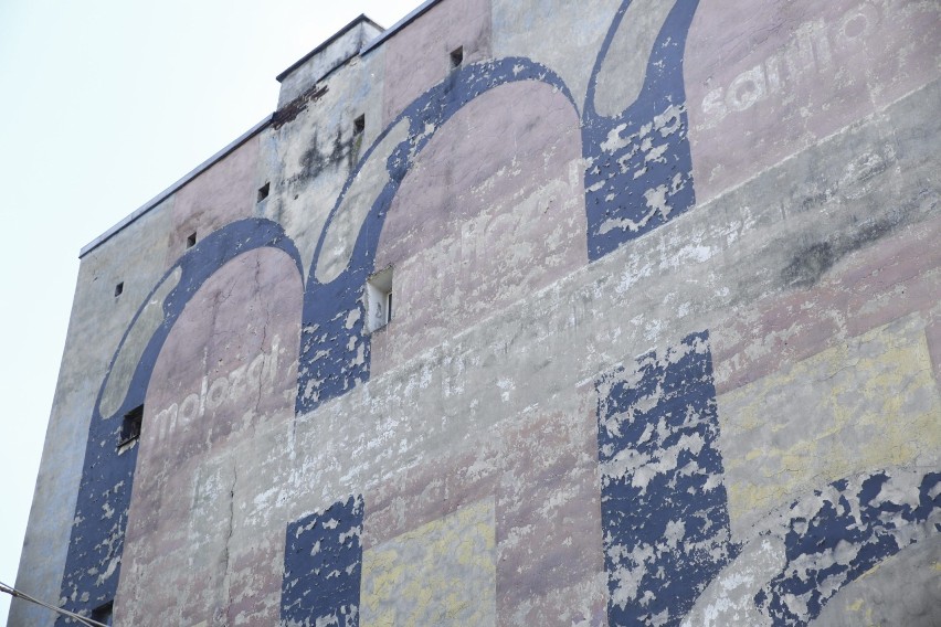 Praski mural trafił do rejestru zabytków. Malowidło przedstawia reklamę z lat 70.