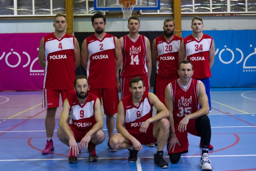 W Wielkim Finale ligi koszykówki CNBA 2018 Elbudplast...