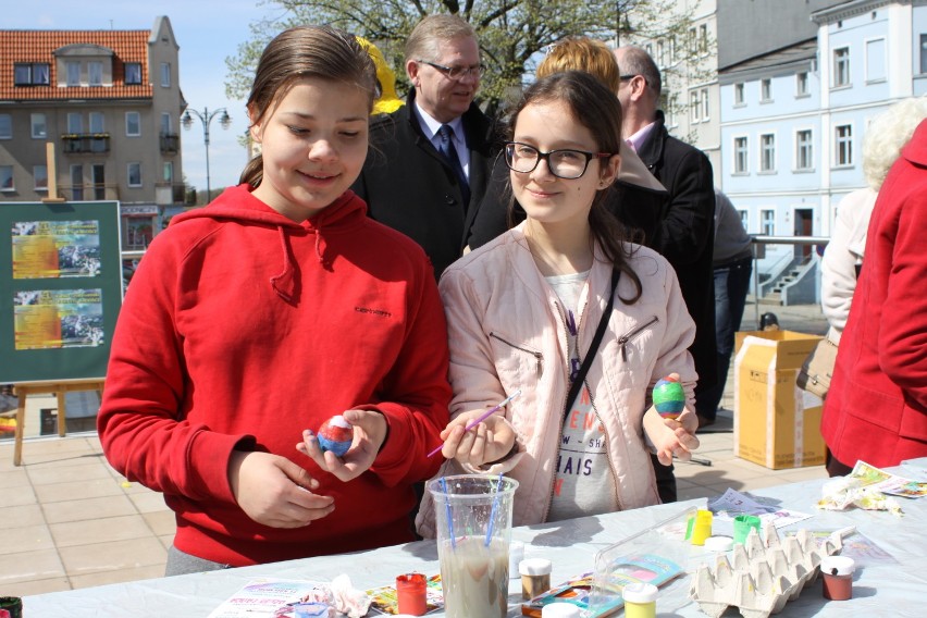 Wielka Gala Malowania Jaja na nowym targowisku w Gnieźnie