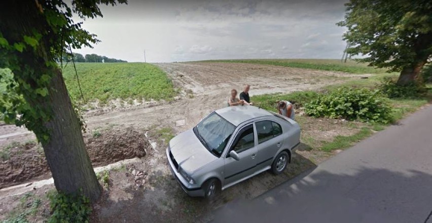 Mieszkańcy powiatu pleszewskiego w Google Street View