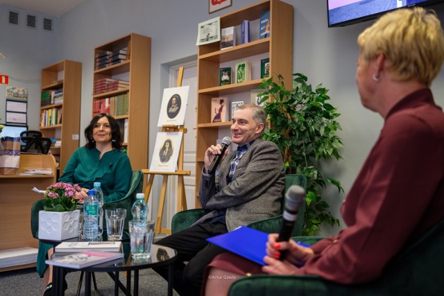 Spotkanie z Mateuszem Kołodziejem w bibliotece Akademii Tarnowskiej